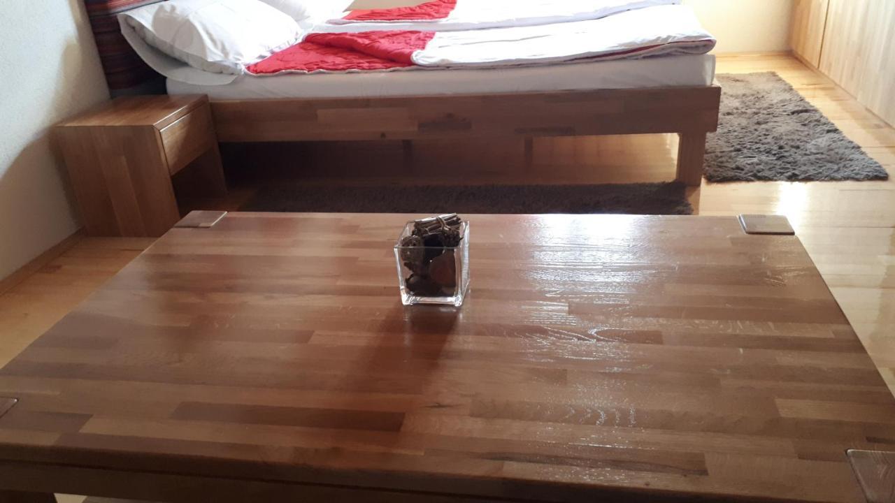 Konoba Ognjište Bed and Breakfast Sokolac  Eksteriør billede