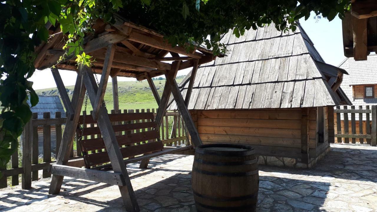 Konoba Ognjište Bed and Breakfast Sokolac  Eksteriør billede