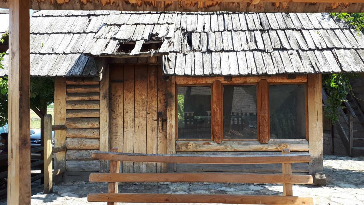 Konoba Ognjište Bed and Breakfast Sokolac  Eksteriør billede